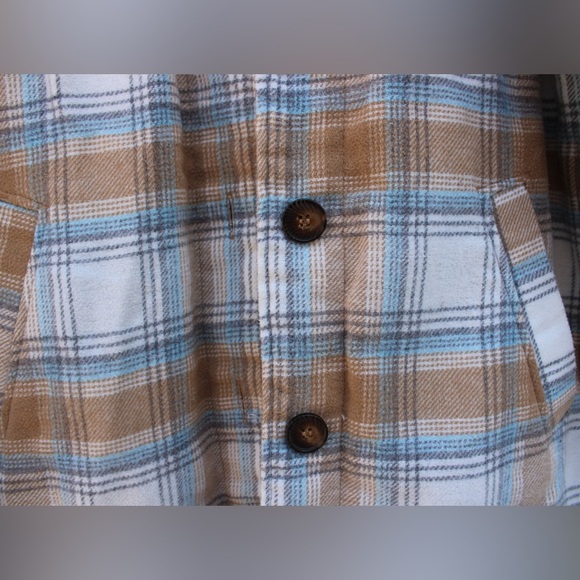 Love Tree Medium Shacket - Picture 2 of 7